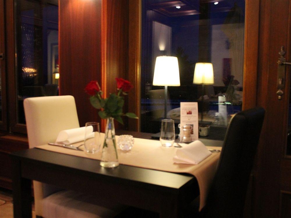 Hotel Restaurant N 4 Martelange Eksteriør bilde